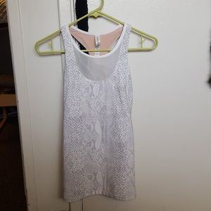 Lululemon tank top